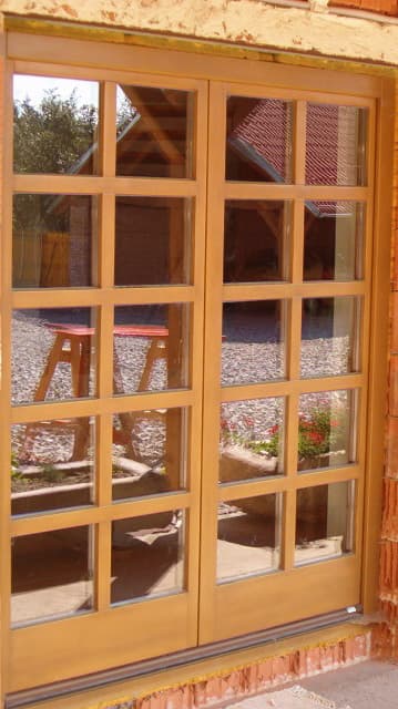 Detail okenního rámu